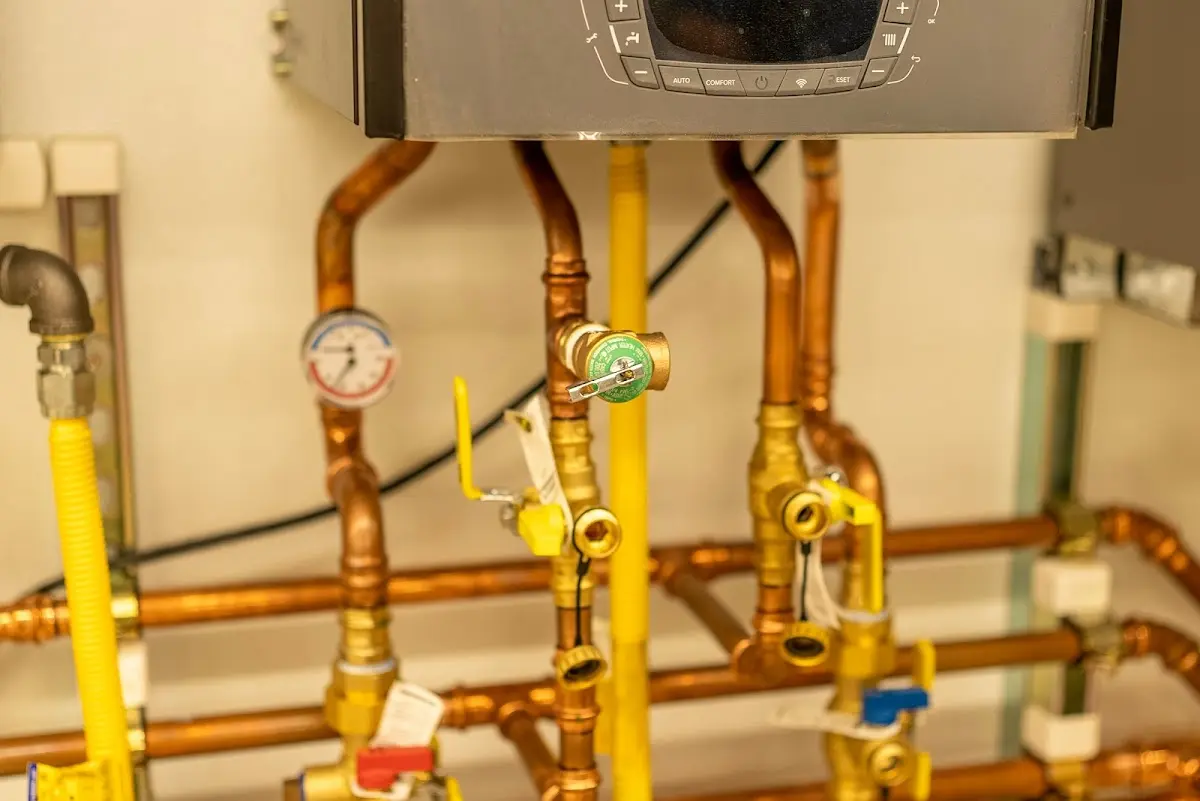 Licensed technician providing Pipe Repair for a homeowner in El Monte